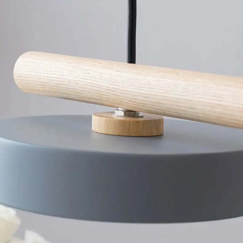 Suspension Moderne Oiseaux en Résine et Bois LED